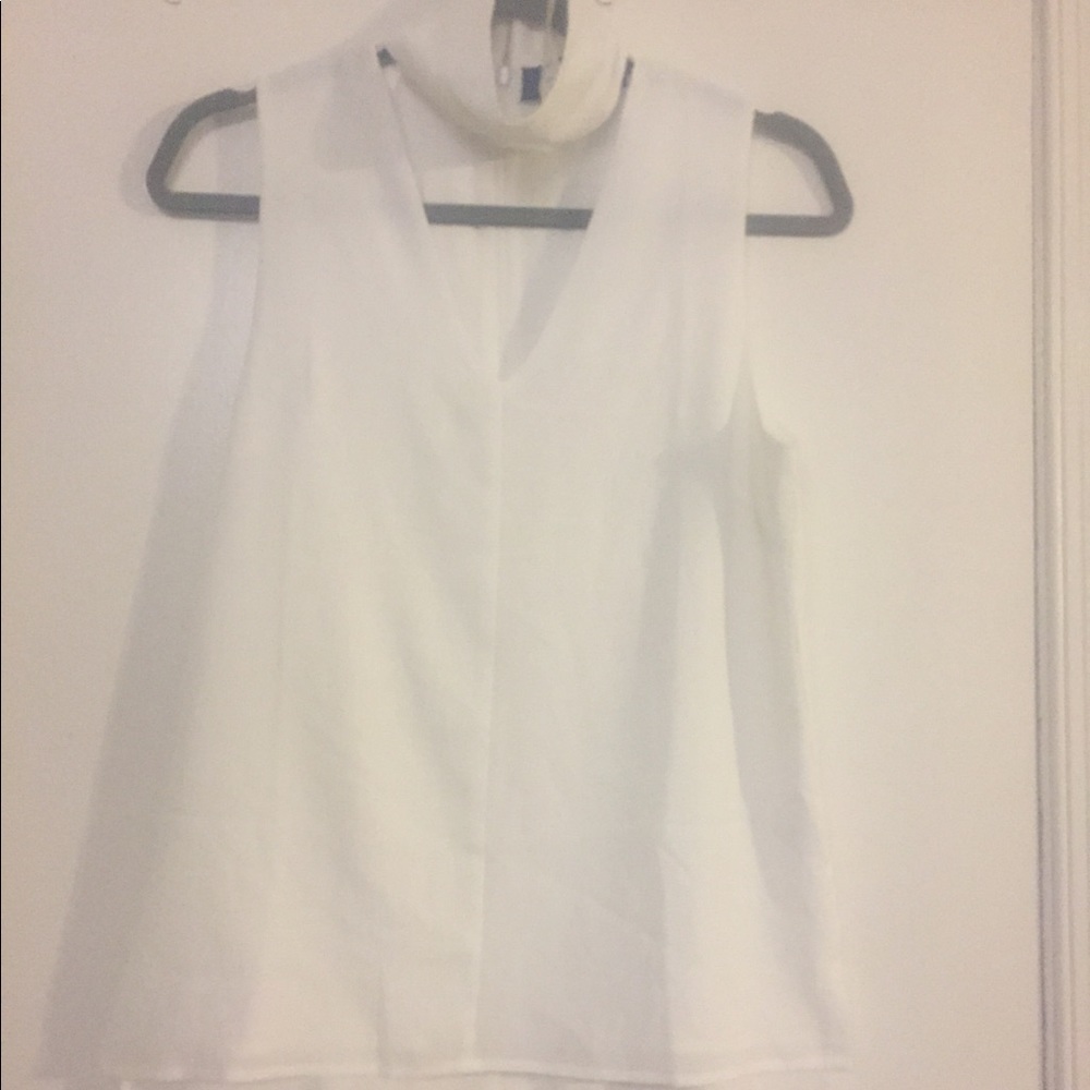 Francesca’s Collection NWT M White Top